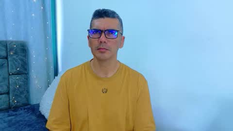 frepocolle online show from April 19, 6:10 pm