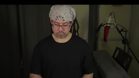 freqmoar online show from March 4, 2:36 pm