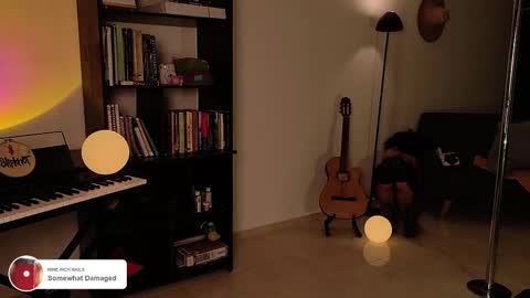 Vale online show from October 2, 10:36 am