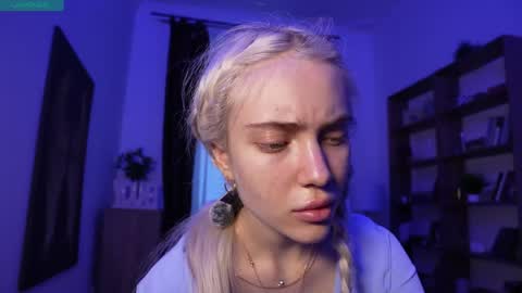 Freya online show from April 21, 2:51 am