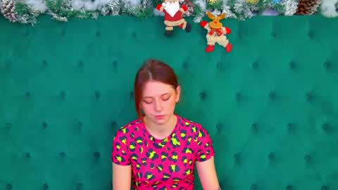 FreyaVey online show from December 22, 7:15 am