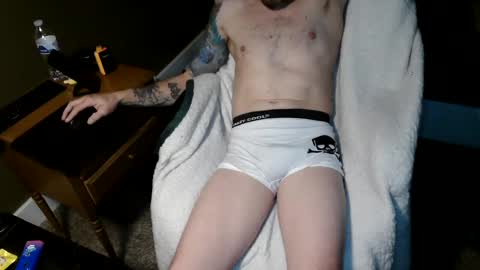 Snapshot of froski666 chatting on March 1, 4:58 am froski666 online show from March 1, 4:58 am