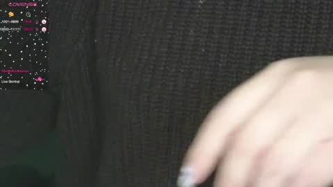 Snapshot of frosty_blueberries4 chatting on January 15, 8:58 pm ANA online show from January 15, 8:58 pm