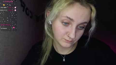 Snapshot of frosty_blueberries4 chatting on February 12, 10:15 pm ANA online show from February 12, 10:15 pm