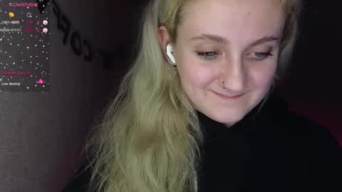 Snapshot of frosty_blueberries4 chatting on February 9, 4:29 pm ANA online show from February 9, 4:29 pm