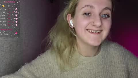 Snapshot of frosty_blueberries4 chatting on February 15, 8:22 pm ANA online show from February 15, 8:22 pm