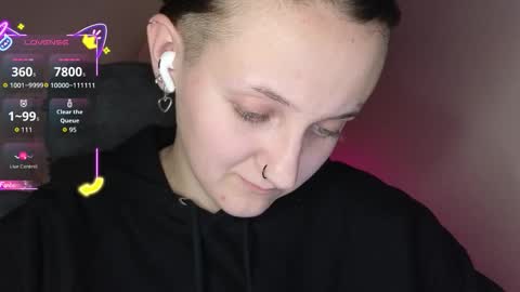 Snapshot of frosty_blueberries4 chatting on September 9, 10:54 pm ANA online show from September 9, 10:54 pm