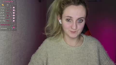 Snapshot of frosty_blueberries4 chatting on February 16, 7:49 pm ANA online show from February 16, 7:49 pm