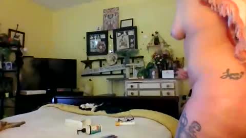 fuck_i_dunno online show from May 20, 6:25 pm