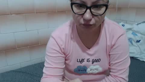 Ella online show from December 7, 6:26 am