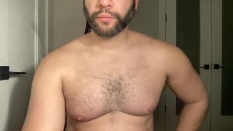Snapshot of fuckyeahcoach chatting on February 13, 9:20 am Muscle Bear Jock in Training online show from February 13, 9:20 am