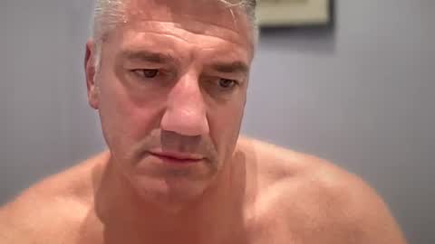 fullback_15 online show from May 25, 1:06 pm