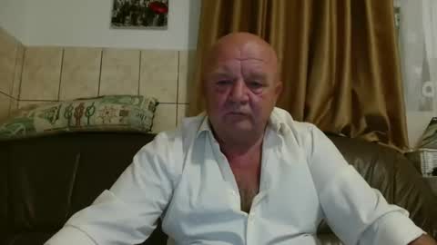 Snapshot of fullballs6 chatting on September 24, 12:39 am fullballs6 online show from September 24, 12:39 am
