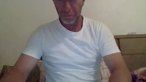 funaussieguy80 online show from April 21, 3:46 am