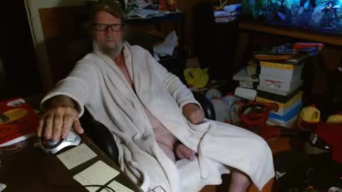 mike online show from December 15, 10:39 am