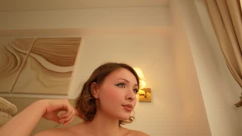 Snapshot of funny_to_see_you_here chatting on September 19, 3:16 pm Katy Noel - online show from September 19, 3:16 pm