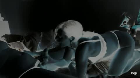 Funtimescouple online show from August 1, 5:20 am