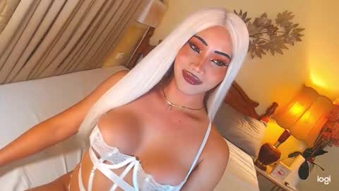 Maddonna online show from November 17, 5:04 pm