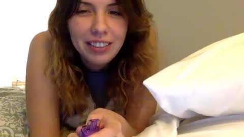 Fushia online show from November 15, 10:00 pm