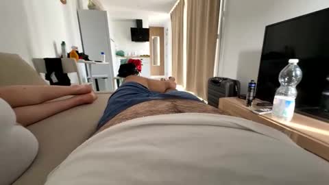 Snapshot of fuzitzu2 chatting on September 21, 8:29 am fuzitzu2 online show from September 21, 8:29 am