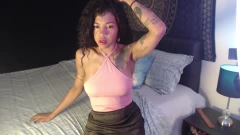 g_bella2025 online show from January 12, 6:59 pm