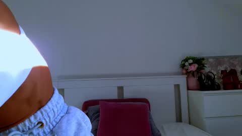 GabiCarter online show from November 6, 10:29 am