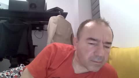 gabriel9_2003 online show from April 25, 9:23 pm