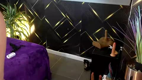 Gabriela salgado online show from January 17, 11:19 am