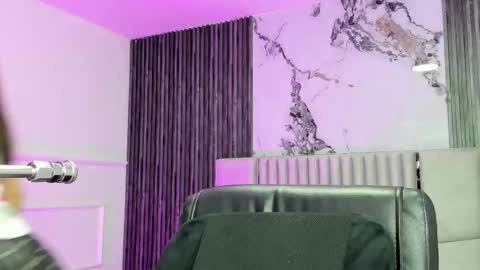 Gabriela Kassi online show from September 22, 11:25 am