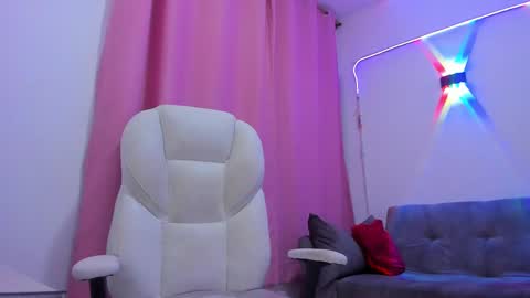 gaby online show from October 6, 1:51 pm