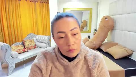 gabriela online show from October 18, 5:28 pm