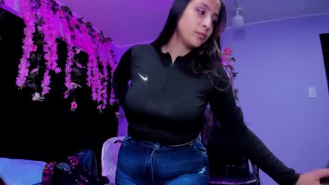 gabby cooper online show from March 25, 2:51 am