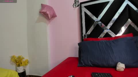 gabyyjones online show from July 7, 2:24 am