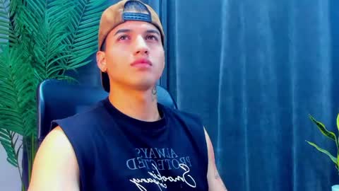 gael online show from April 18, 8:49 am