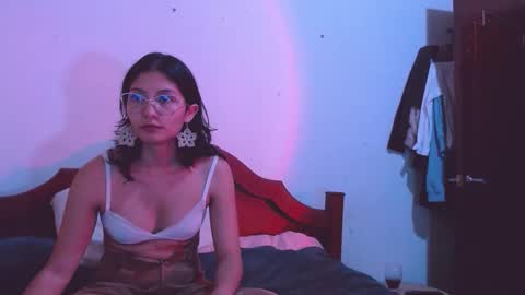 Gaia y Clayde online show from January 19, 1:04 am