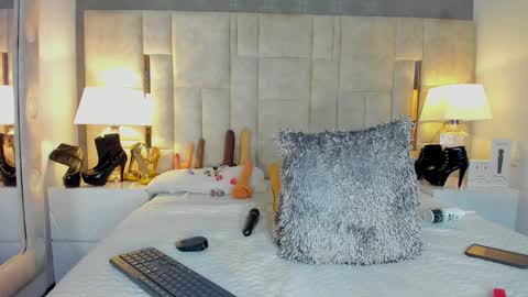  Gale  online show from February 18, 4:58 am