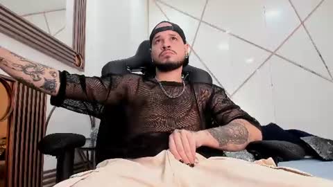 galil_sherman online show from July 11, 8:01 pm