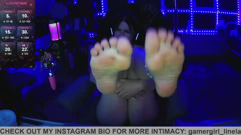 gamergirl_linela online show from April 21, 11:23 pm