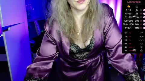 Janette online show from March 3, 6:24 pm