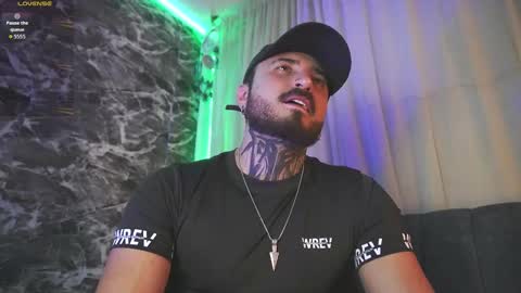 Chris  Dont forget to gift me thumb up Its very important to me and makes me happy AF  online show from March 27, 6:52 am