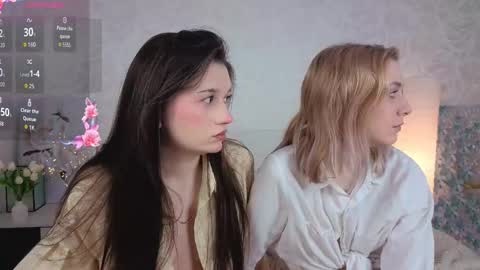 Violla online show from December 15, 4:52 am