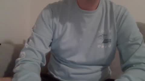 gatechfan2006 online show from October 23, 3:19 am