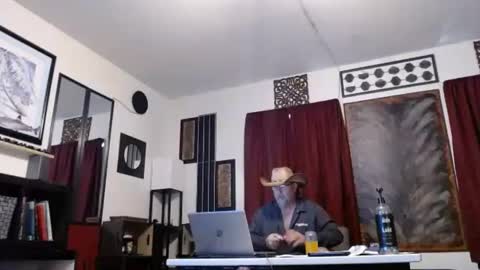 gatewaylaptop2019 online show from April 23, 9:27 pm