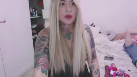 gatitahorny69 online show from June 18, 11:04 am