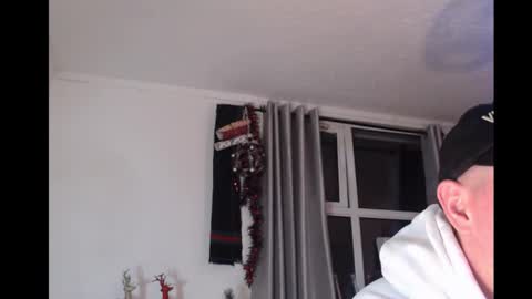 gavinkush online show from December 17, 1:23 am