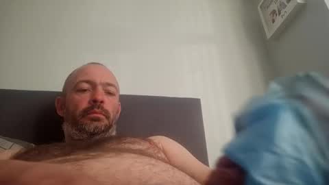 gazg1984 online show from April 25, 5:42 am