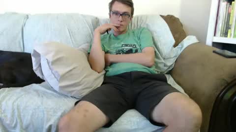 Snapshot of gdanch chatting on February 23, 8:33 pm G online show from February 23, 8:33 pm