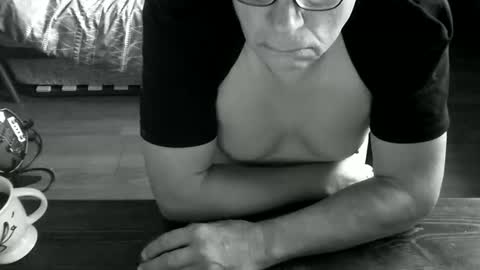 Snapshot of gendras chatting on October 10, 4:13 pm Gendras online show from October 10, 4:13 pm