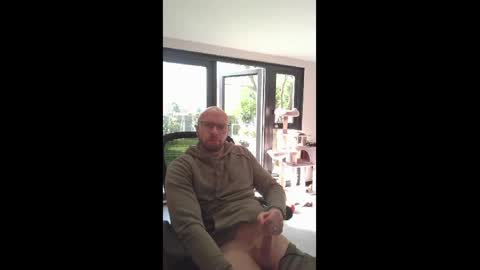 genuinecouple69 online show from April 8, 9:23 am