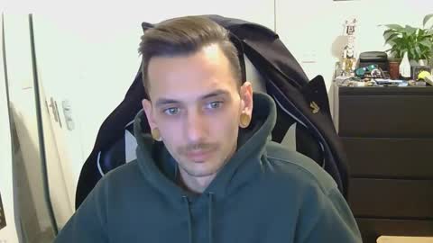 George2323 online show from November 2, 7:36 pm